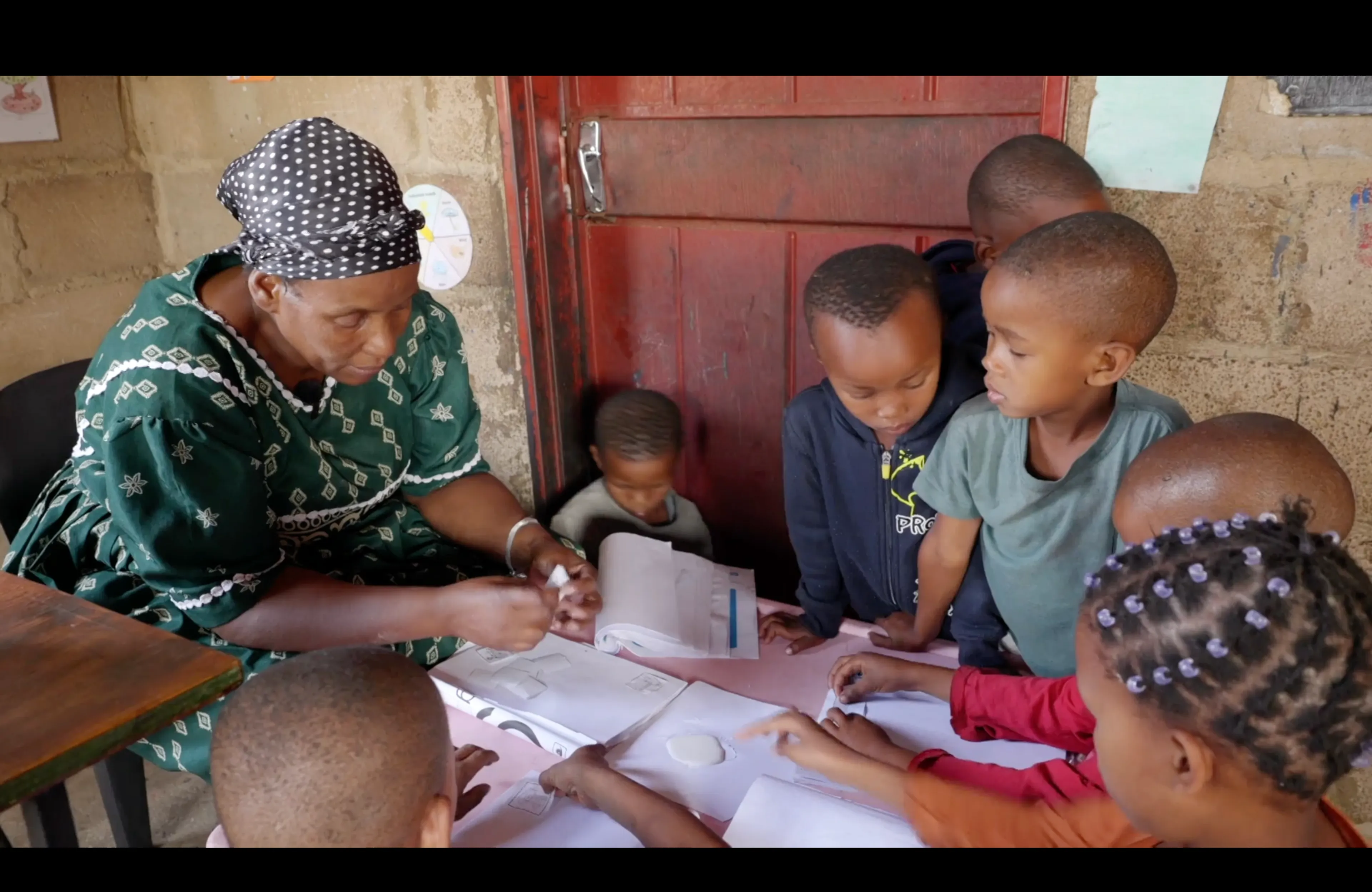 Voor deze kinderen in Namibië maakt juf Regina het verschil