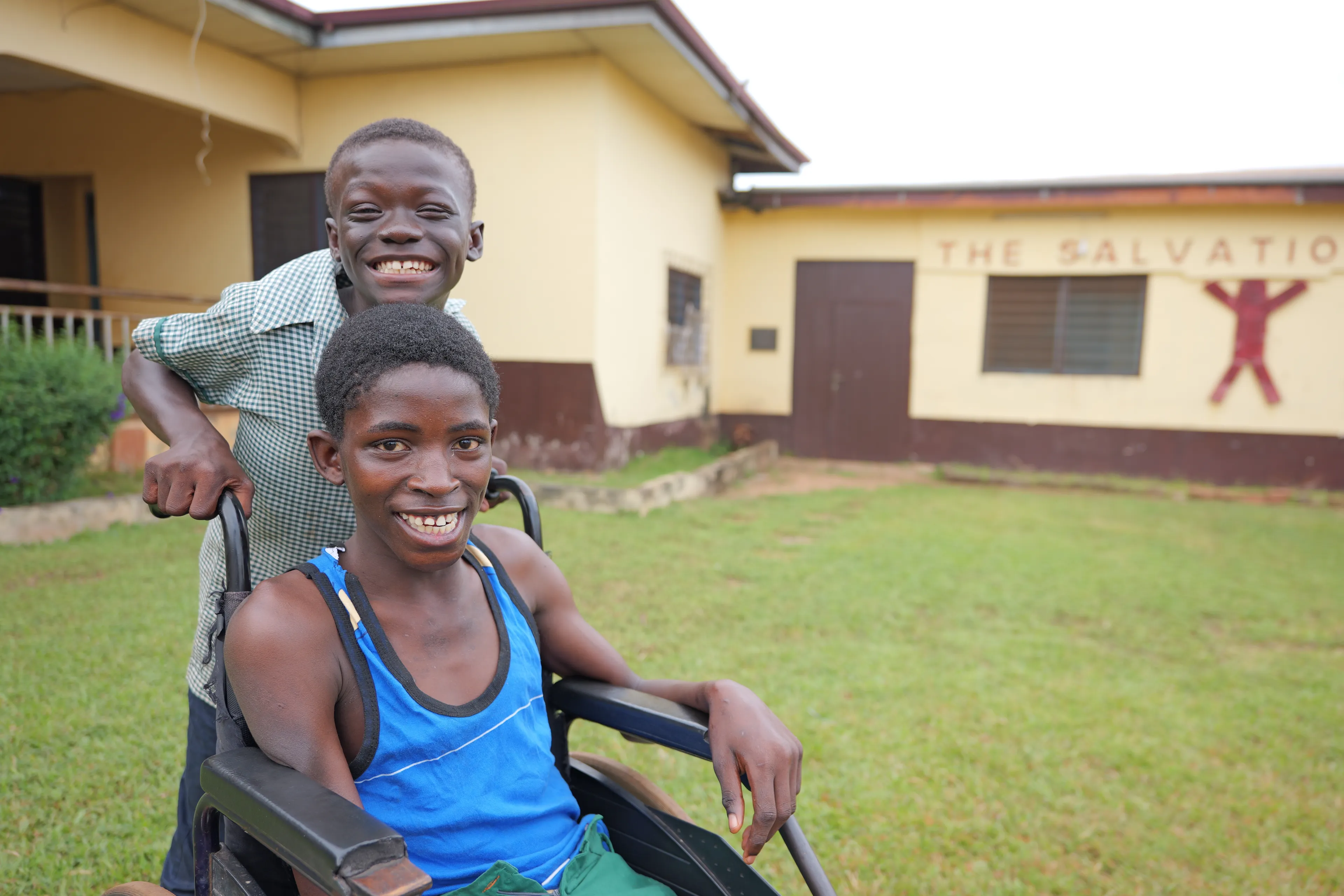 Ondanks hun beperking zorgen Joseph en Solomon voor elkaar