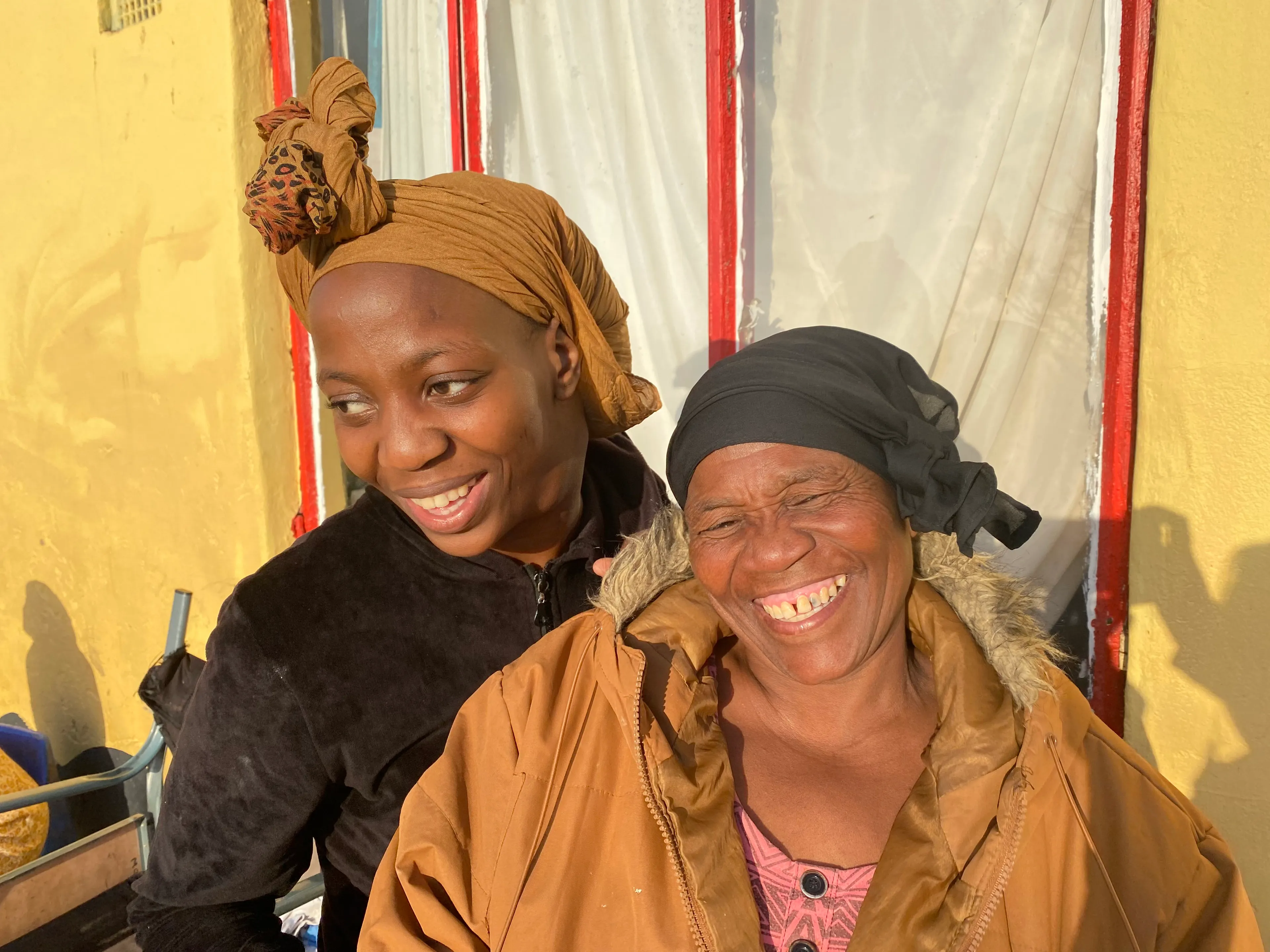 Hoe zorgt Buhle voor 24 kinderen?